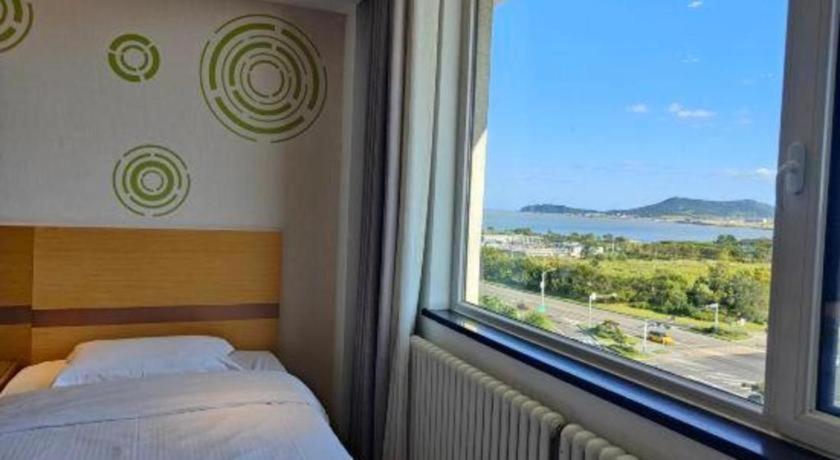 Greentree Inn Weihai Rongcheng Haoyunjiao Tourist Resort Zewnętrze zdjęcie